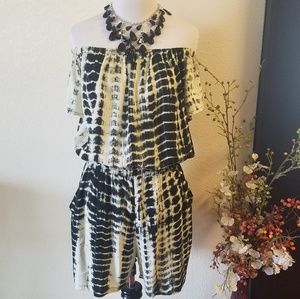 🌻Florencia Arias Tie Dye Romper Small